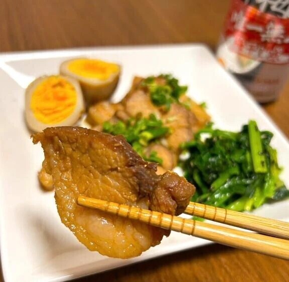 😆さっき作った角煮で⭐️