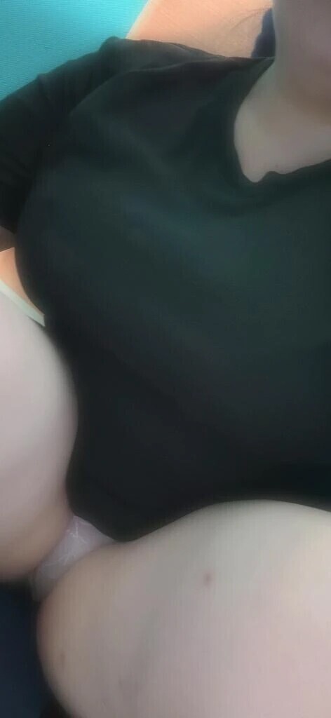 ねぇ何してる？