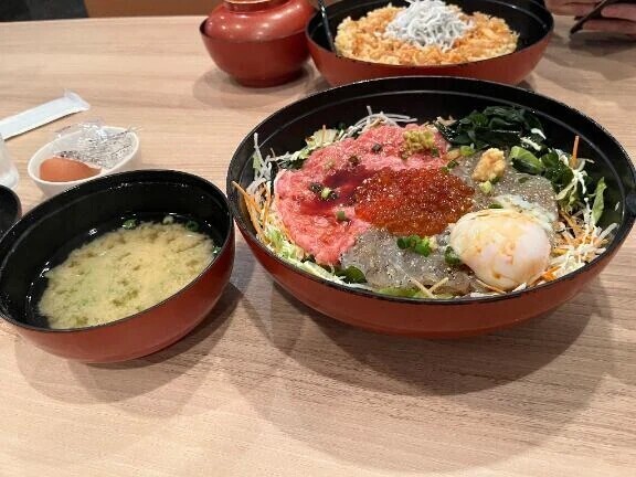 お昼何食べた？
