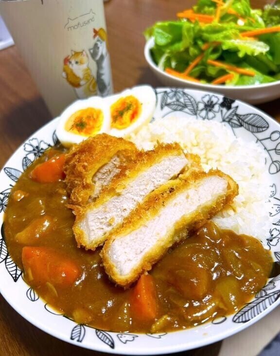 🥴今日はカツカレー、明日はお兄様のおち♡ぽで興奮したいの💓