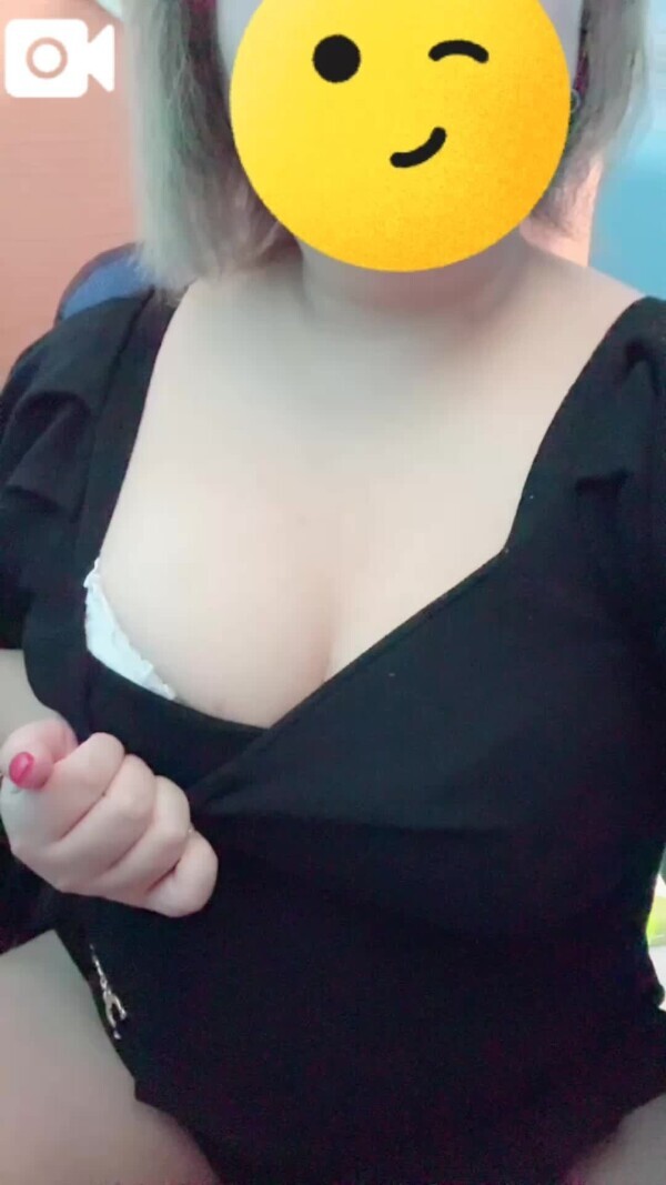 おっぱい♡揉んでみた