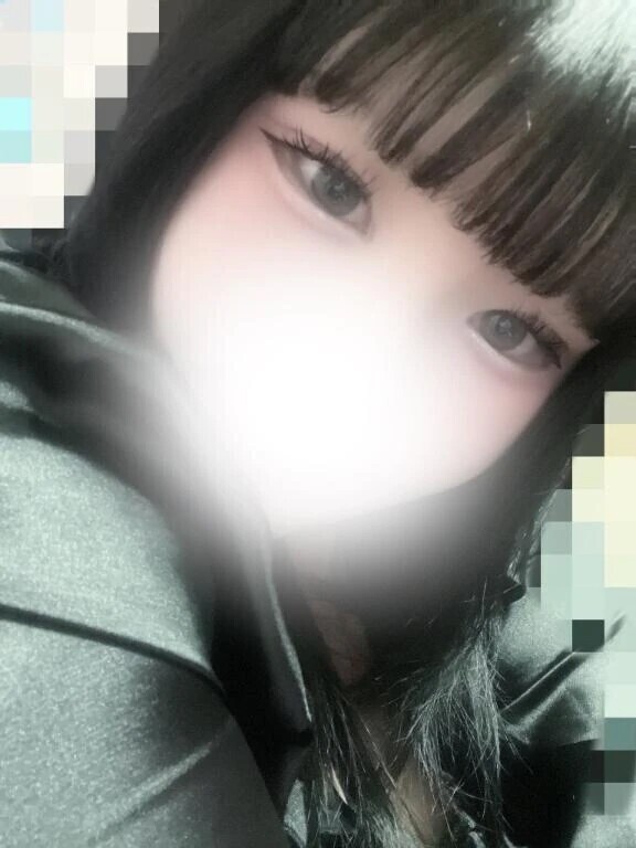 おはよ〜(  ◜𖥦◝  )