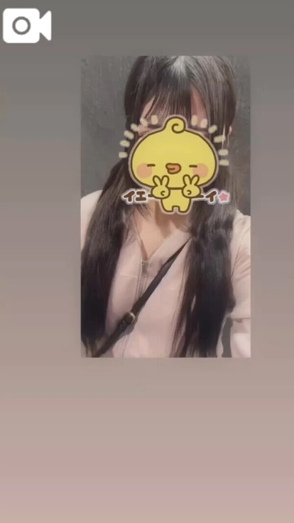 ꜀(  ꜆.  ̯. ̥)꜆