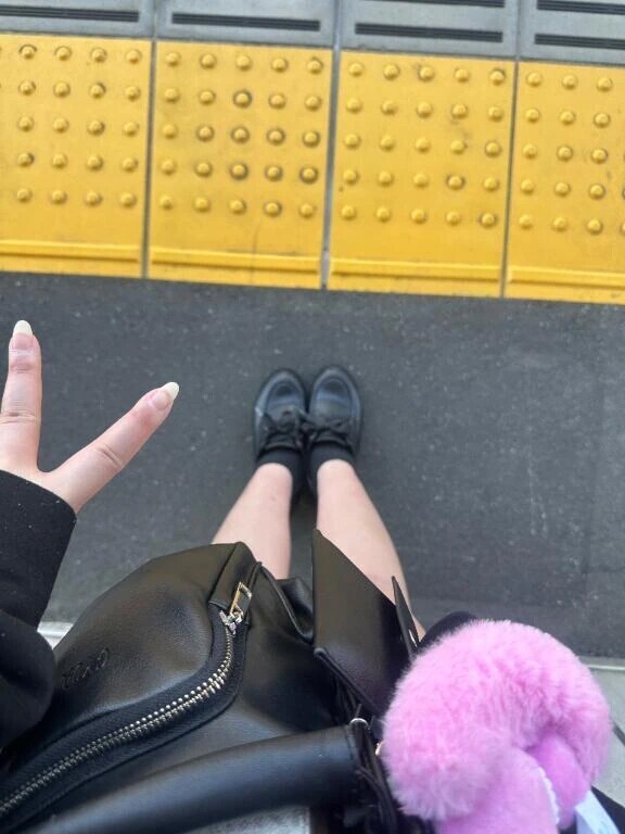 しゅっ