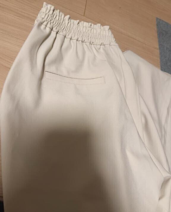 白は