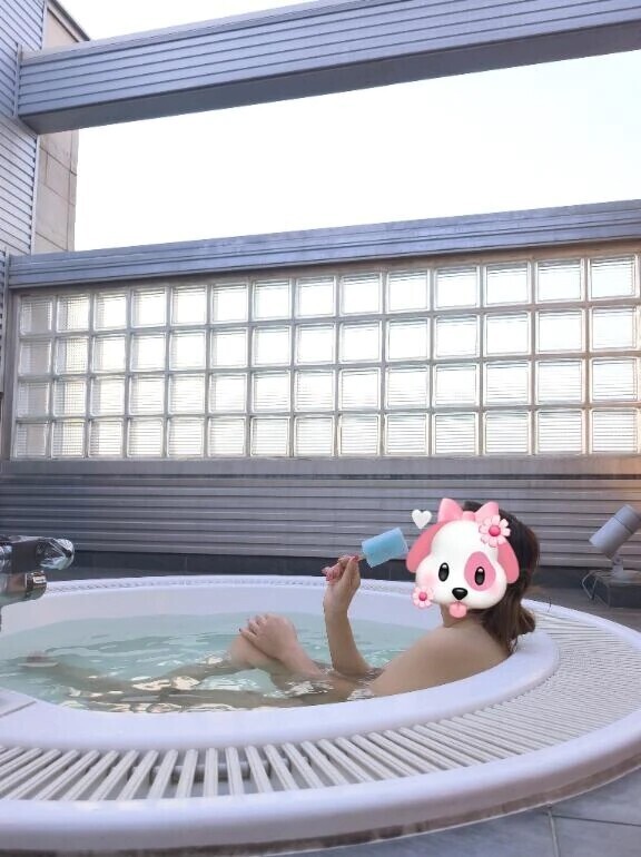 露天風呂に入りながら♡♡
