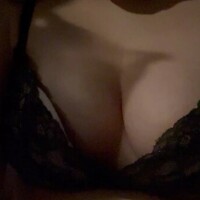 シャツを捲ったら、、///