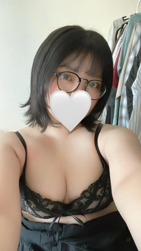 エロメガネ出勤👓