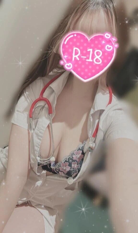 なんで見られて勃ってるんですか？