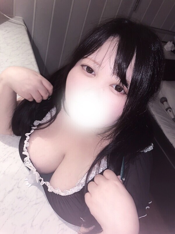 上目遣いってやばい？……ᰔᩚ