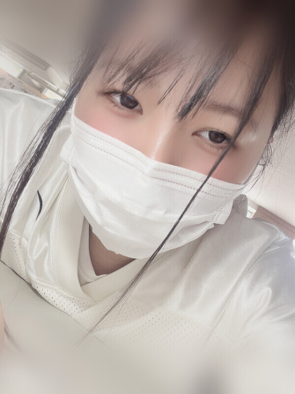 午前中のももち(ᐡ•̥ ̫ •̥ᐡ) 目がたひってる笑