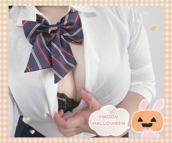 触ってくれないととイタズラしちゃうぞ✨️