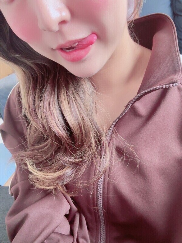 明日急遽出勤しちゃいます❣️