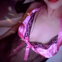 秋山しの
