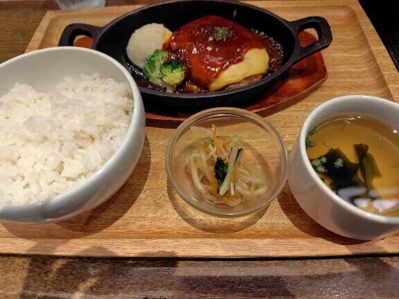 本日の夕飯🍚