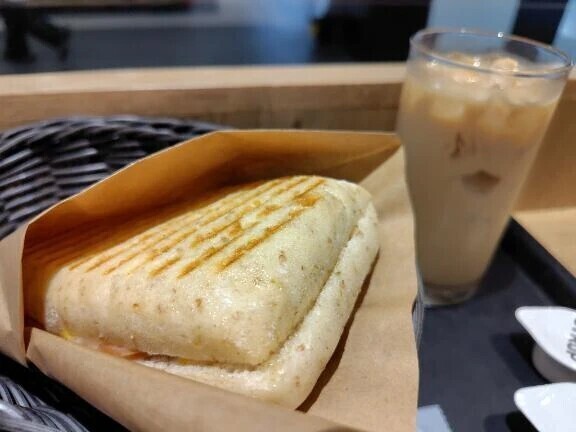 本日のランチ🍞