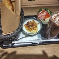 本日もモーニングランチ🍞