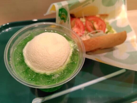 昨日のランチは🍞