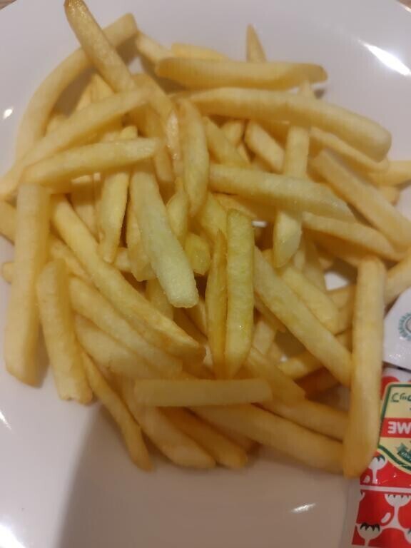じゃがいも食べて待機中😁