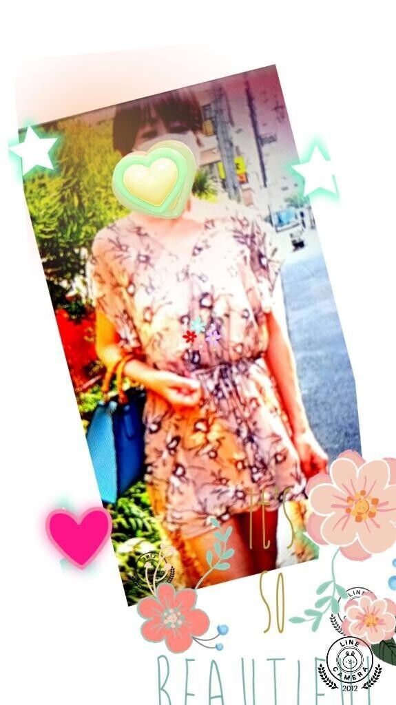 ラブリーなスレンダーな女