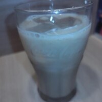 とりあえずアイスミルクティー☕