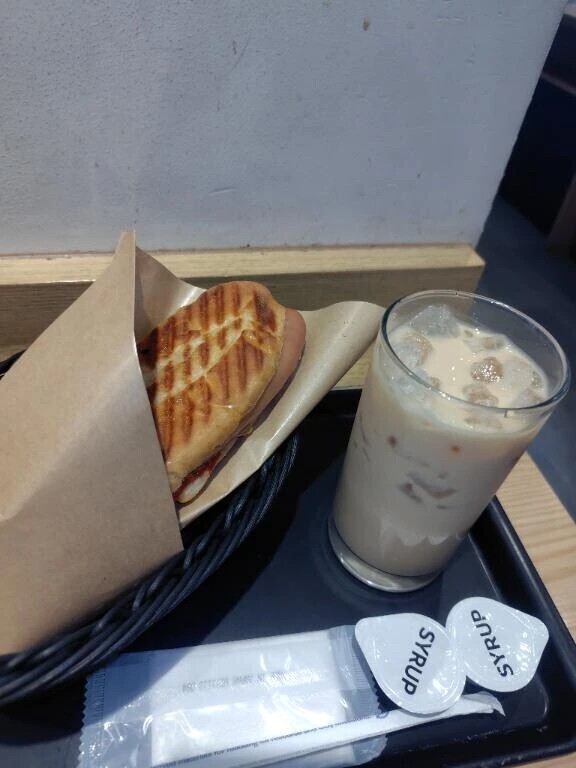 本日のランチ🍞