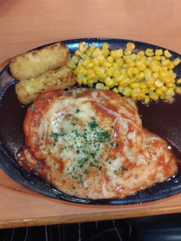 明日はお休み致します😔