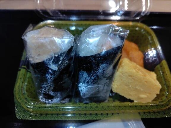 本日の朝ご飯🍙