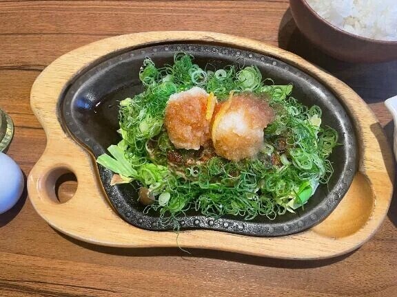 ヽ(*・ω・)人(・ω・*)ノ