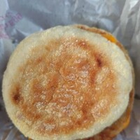 車内で待機中🚗