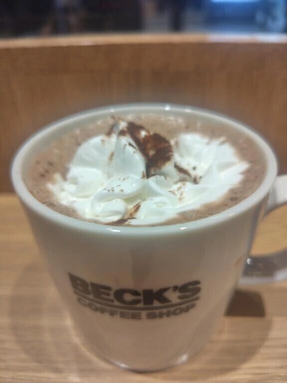 まずはBECKSで🍵