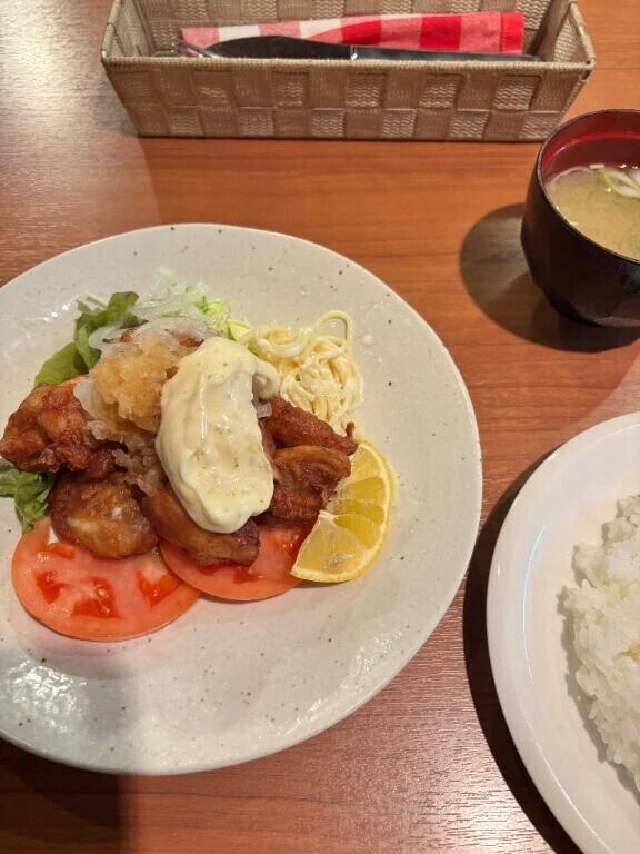 明日は16〜22時出勤です🎵