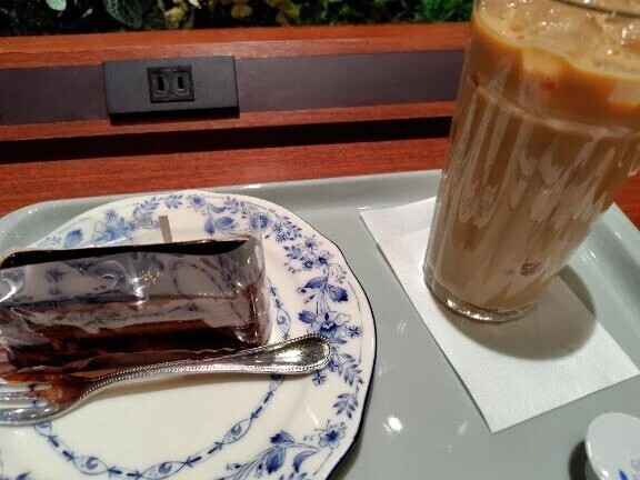 本日は退勤致します😌