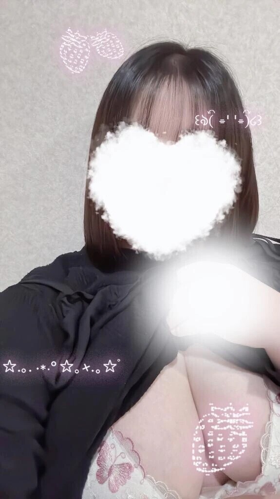 ぎゅ〜( >  ̫