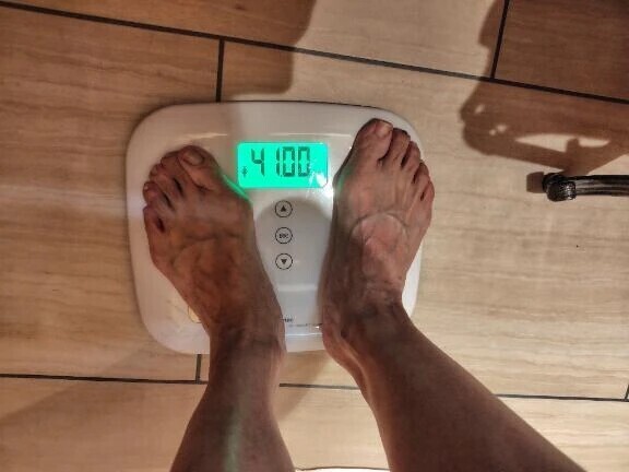 昨日体重測ったら😅