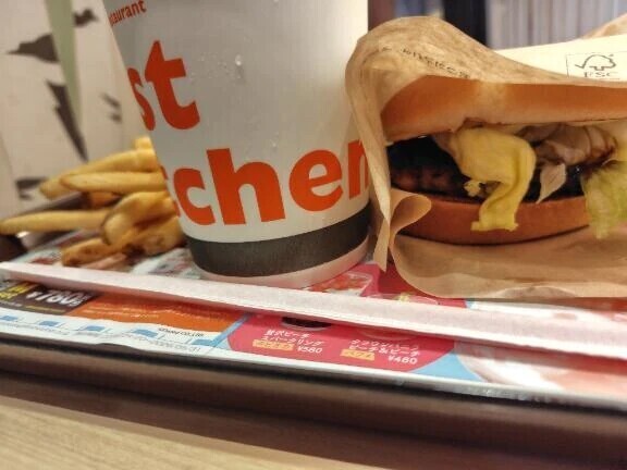 本日のランチ🍔