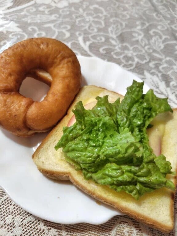 本日の朝ご飯🍞