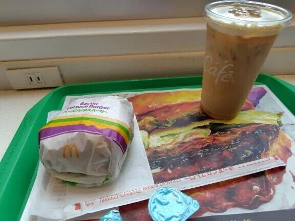 本日のランチ🍔