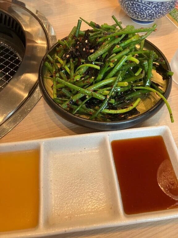明日、出ます。
