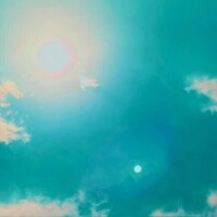 みと