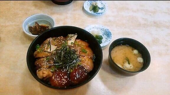 食べるの大好き( "´༥`"  )♡