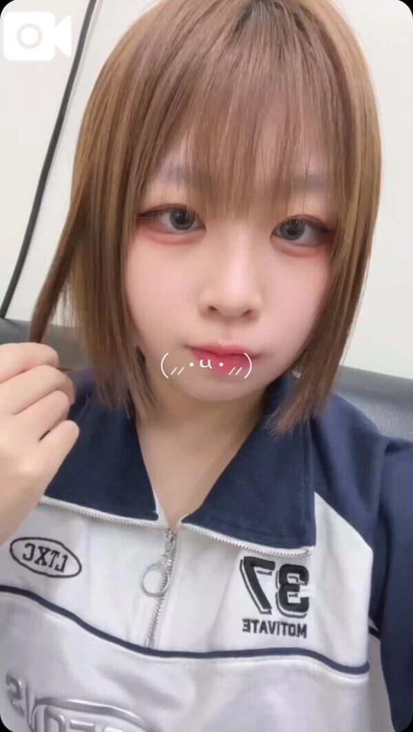 (⸝⸝･༥･⸝⸝)