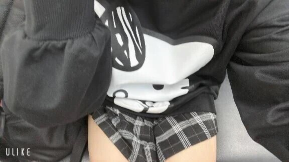 待機中だじよぉ💕