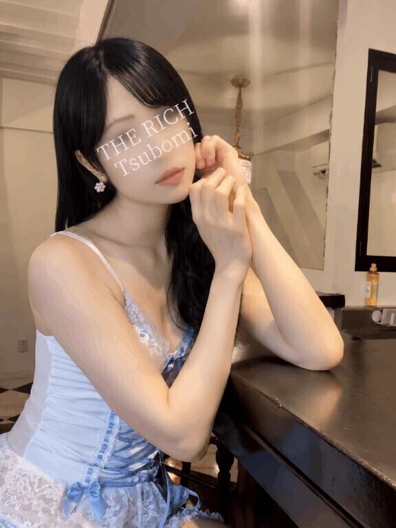 ?貪り合う?？