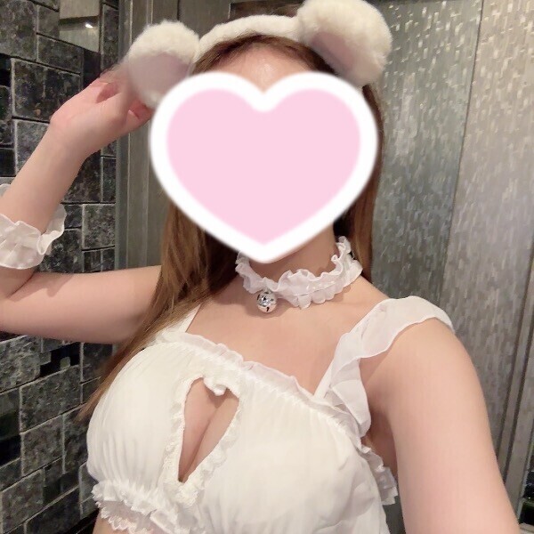 かわいいクマさん、ぎゅーってして？🤍