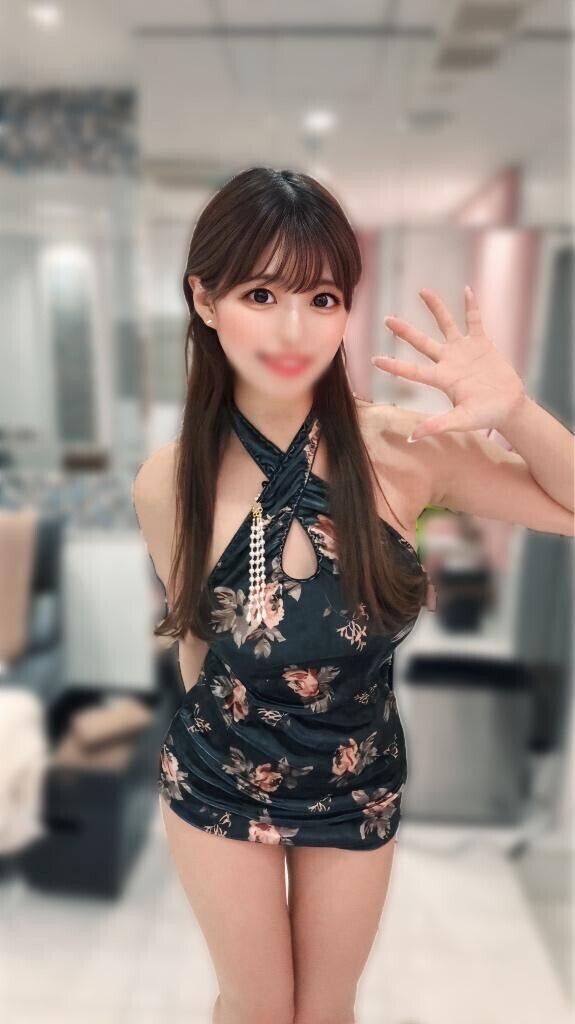 れんかのチャイナ姿、見てくれますか???