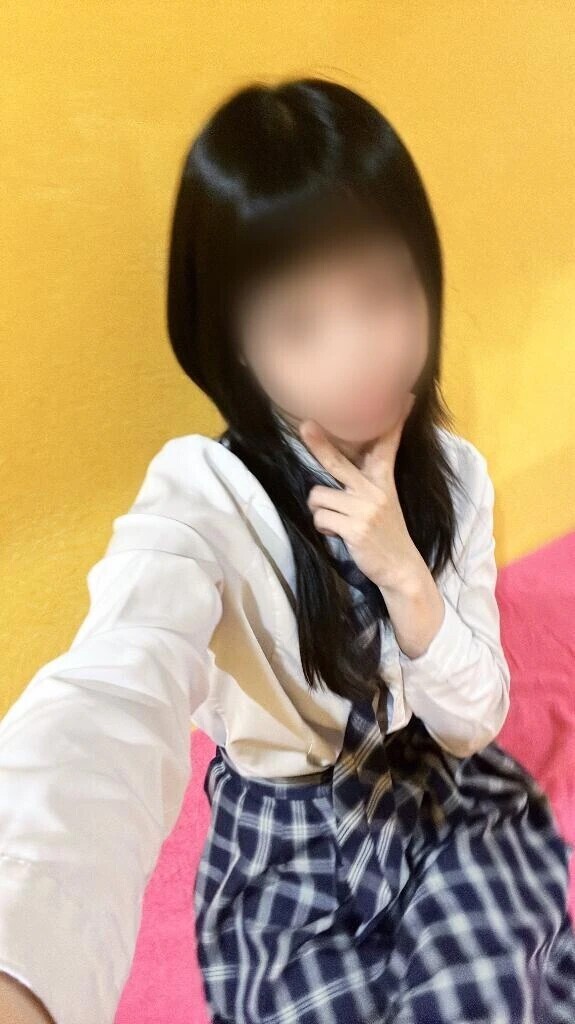 朝　V字セクシー先輩