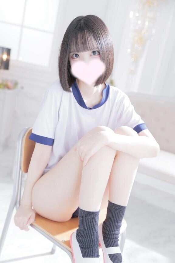 ﾓｯ( ˙༥˙ )ﾓｯ ( ˶ ᷇ 𖥦 ᷆ ˵ )ンー（°𓂍°）
