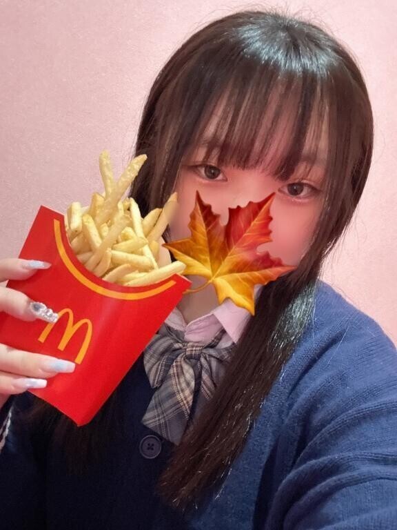登校しました💓🍟