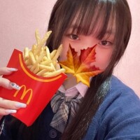 登校しました💓🍟